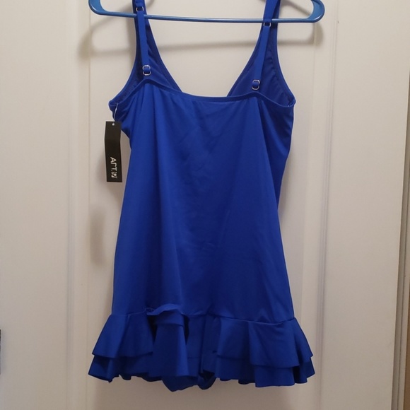 Bathing suit - Picture 3 of 5